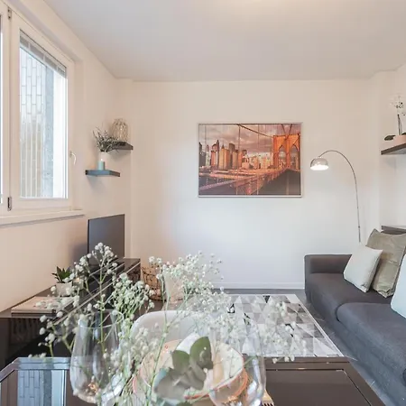 Chiara's By Rent Апартаменты