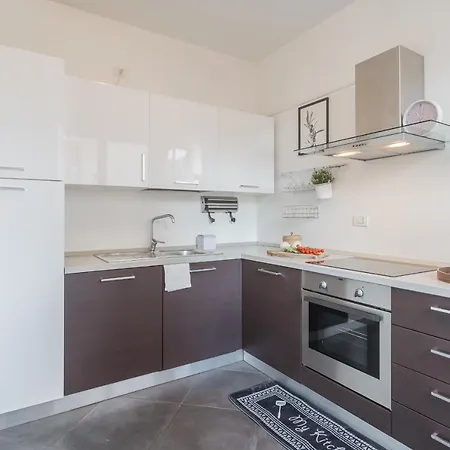 Chiara's By Rent Апартаменты Комо