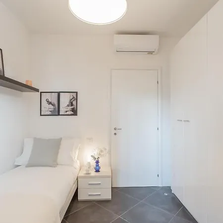 Chiara's By Rent Апартаменты *