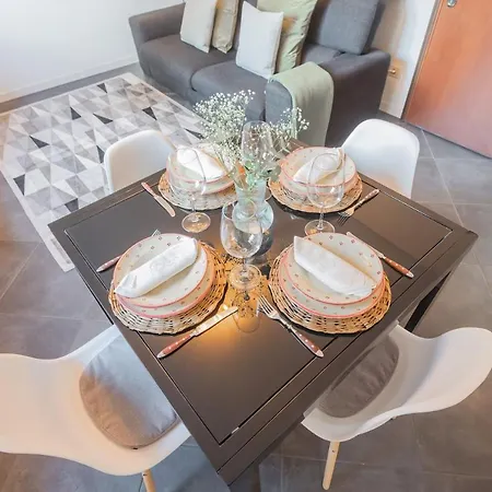 Chiara's By Rent Apartment