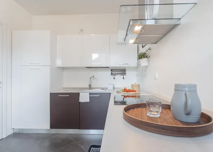 Chiara's By Rent Apartamento Como