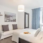 Chiara's By Rent