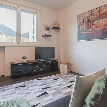Lejlighed Chiara's By Rent Como