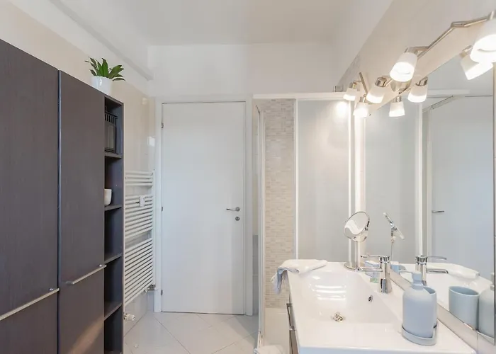 Chiara's By Rent Lejlighed Como