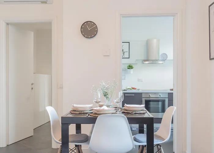 Chiara's By Rent Lejlighed Como